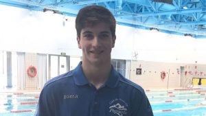 Fernando Pérez Castillo concentrado en Sierra Nevada